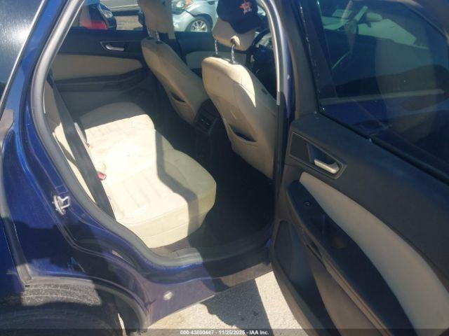 Ford Edge Se Image 10