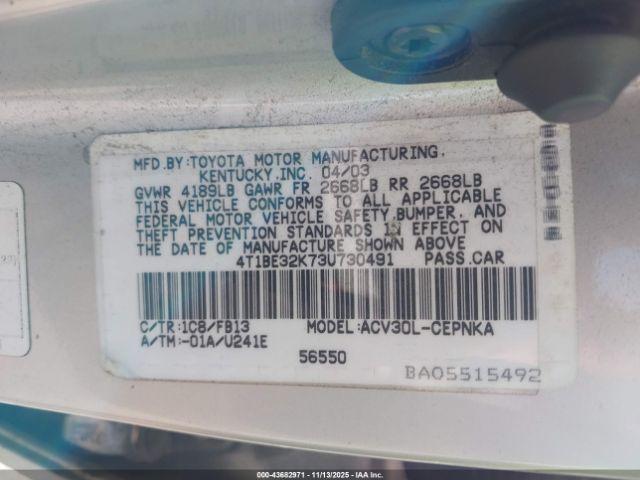 Toyota Camry Le Image 3