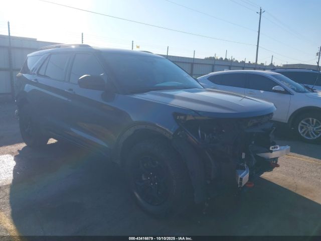 Ford Explorer Timberline Image 1