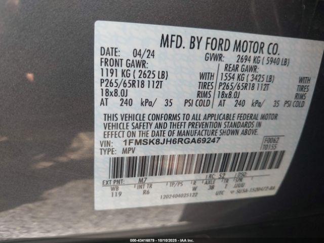 Ford Explorer Timberline Image 14