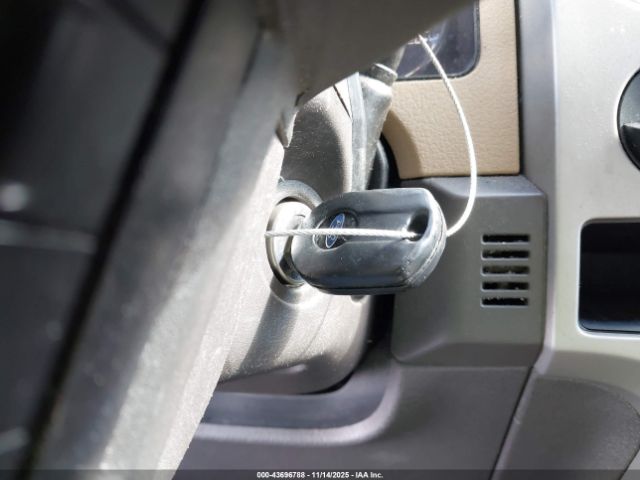 Ford F-150 Xlt Image 12