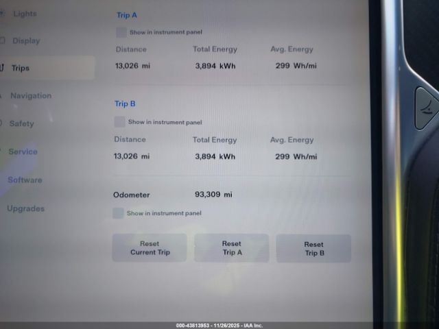 Tesla Model S Image 14