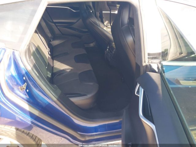 Tesla Model S Image 15