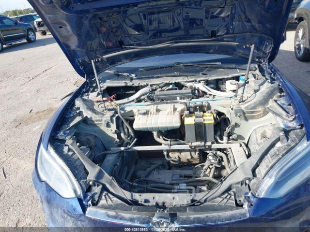 Tesla Model S Image 7