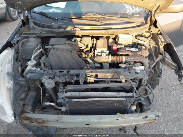 Nissan Versa Image 9