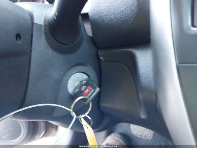 Nissan Versa Image 10