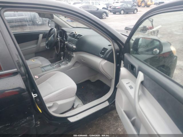 Toyota Highlander Image 3