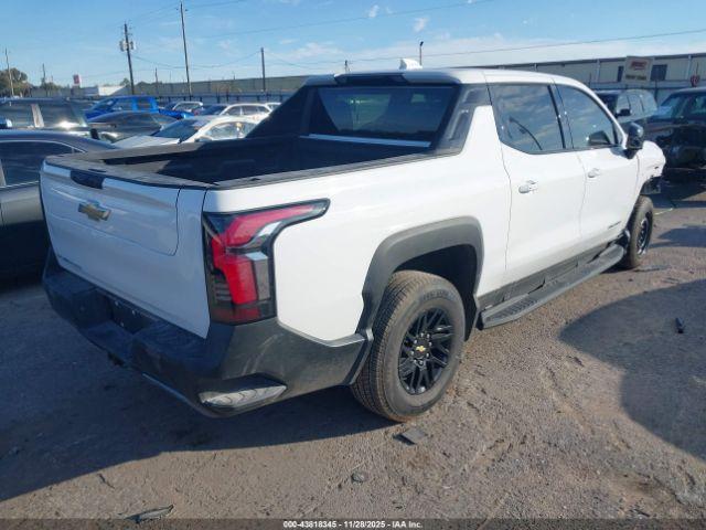 Chevrolet Silverado Ev Lt Image 3