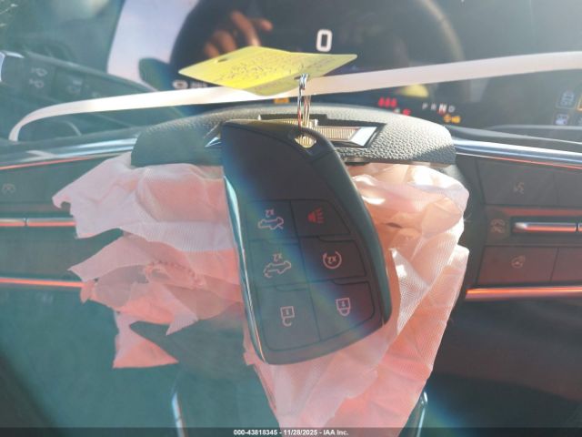 Chevrolet Silverado Ev Lt Image 6