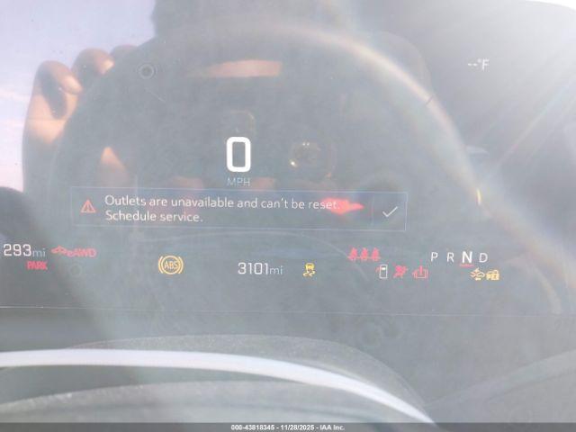 Chevrolet Silverado Ev Lt Image 2