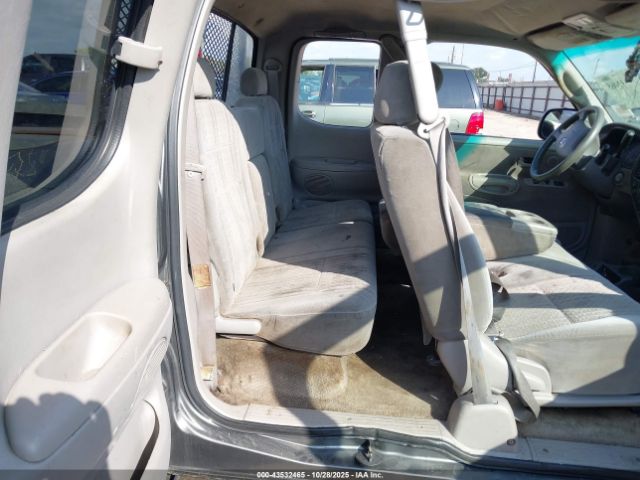 Toyota Tundra Sr5 V8 Image 8