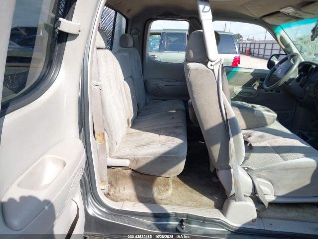 Toyota Tundra Sr5 V8 Image 8