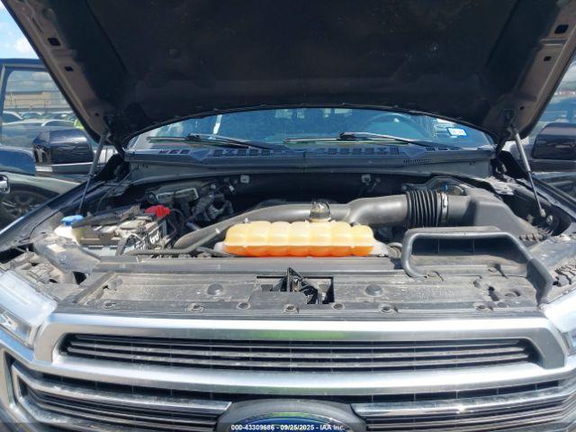 Ford F-150 Limited Image 2