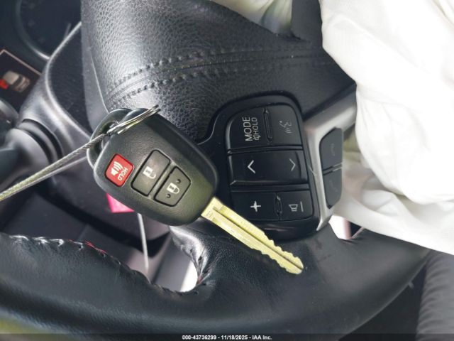 Toyota Highlander Le Plus Image 7