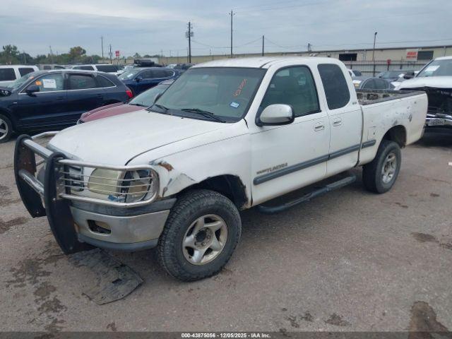 Toyota Tundra Sr5 V8 Image 2
