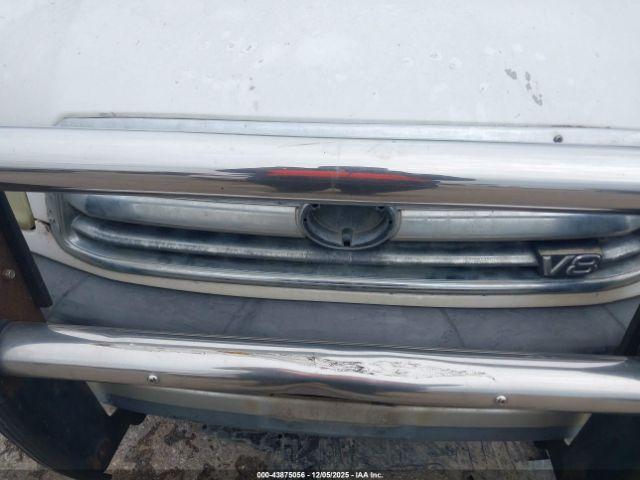 Toyota Tundra Sr5 V8 Image 7