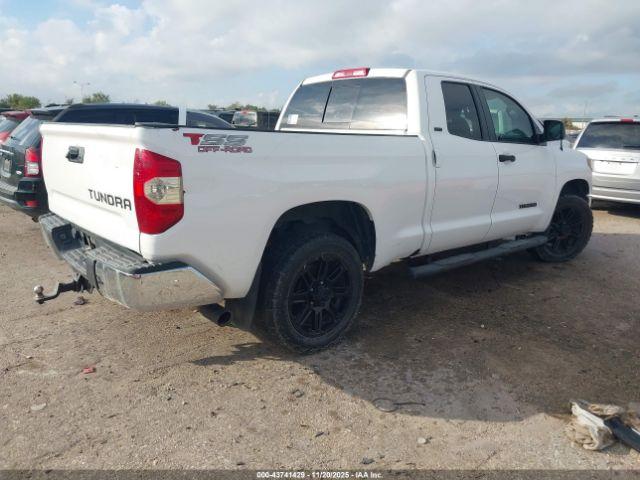 Toyota Tundra Sr5 4.6l V8 Image 3