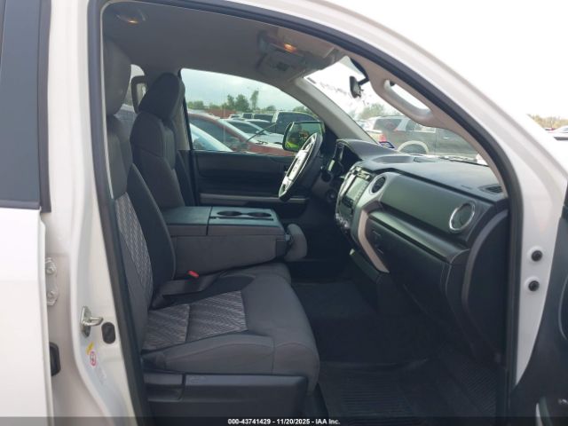 Toyota Tundra Sr5 4.6l V8 Image 2