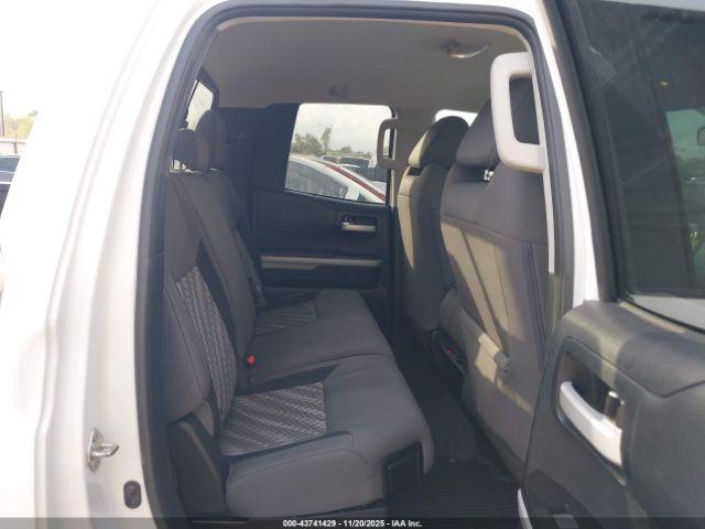 Toyota Tundra Sr5 4.6l V8 Image 12