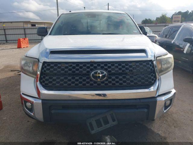 Toyota Tundra Sr5 4.6l V8 Image 9