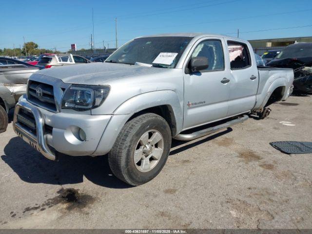 Toyota Tacoma Prerunner V6 Image 3