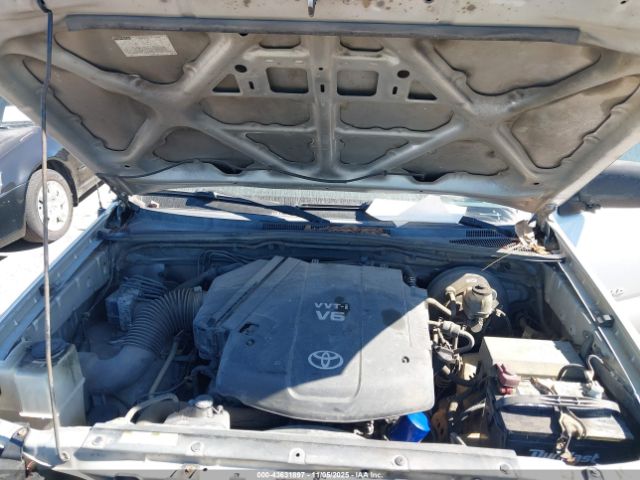 Toyota Tacoma Prerunner V6 Image 8