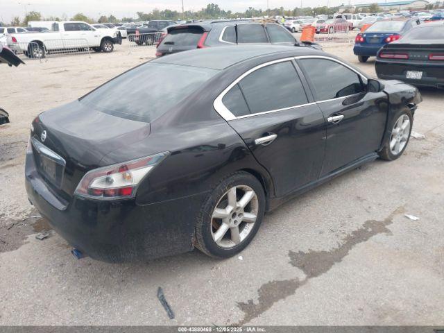 Nissan Maxima Image 4