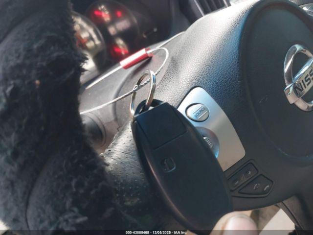 Nissan Maxima Image 11