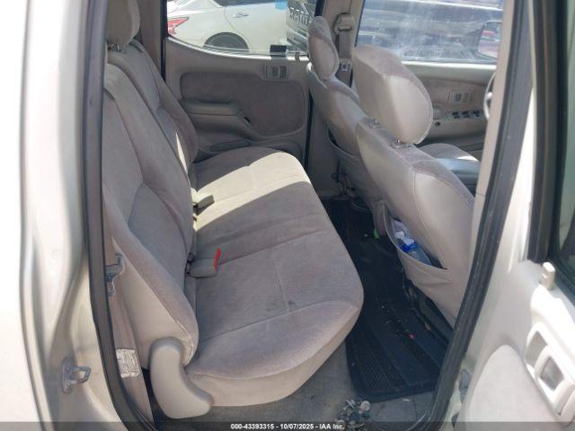 Toyota Tacoma Prerunner Image 5