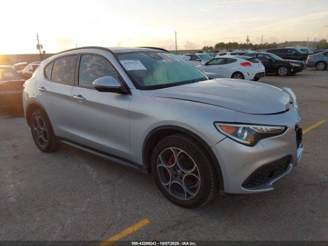  Salvage Alfa Romeo Stelvio