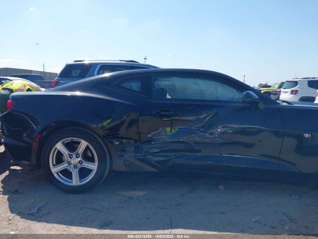 Chevrolet Camaro Rwd  1lt Image 9