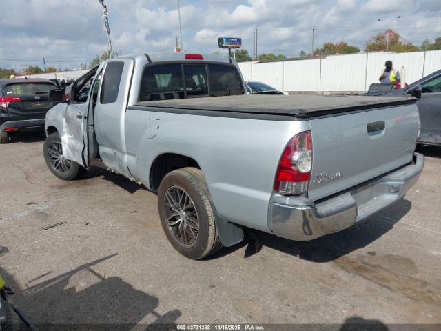 Toyota Tacoma Image 14