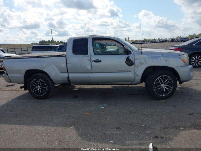 Toyota Tacoma Image 6