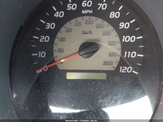 Toyota Tacoma Image 9