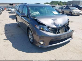  Salvage Toyota Sienna