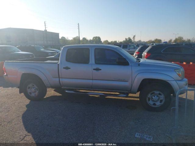 Toyota Tacoma Prerunner V6 Image 16