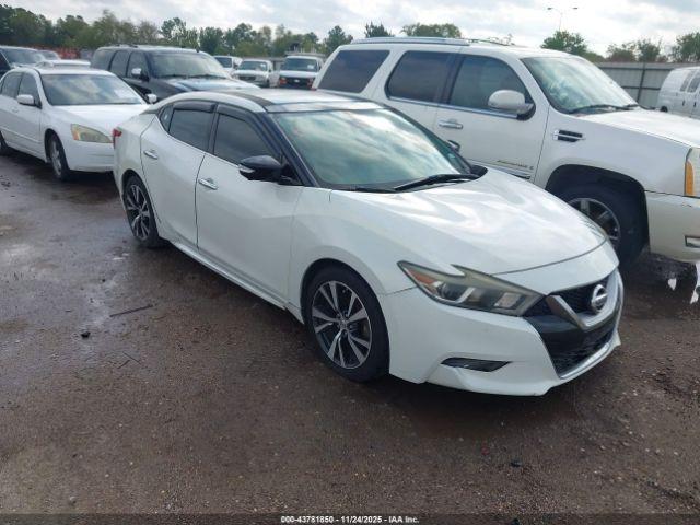  Salvage Nissan Maxima