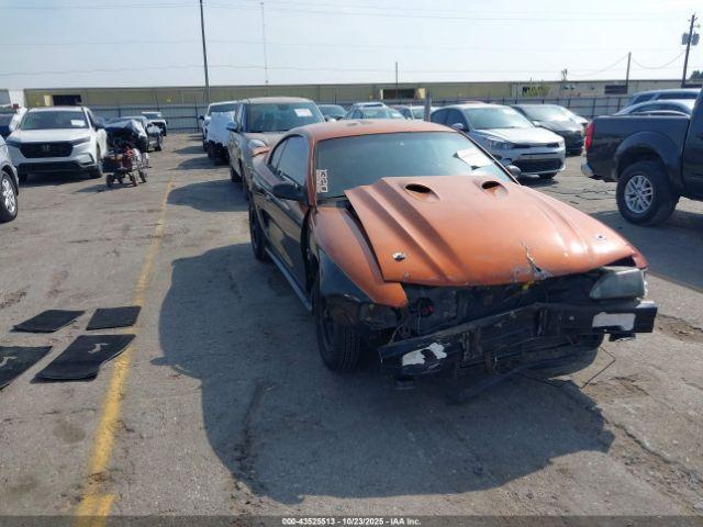  Salvage Ford Mustang