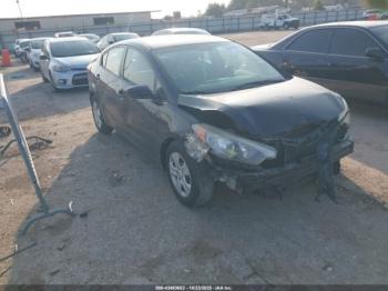  Salvage Kia Forte