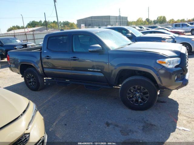 Toyota Tacoma Sr5 V6 Image 12