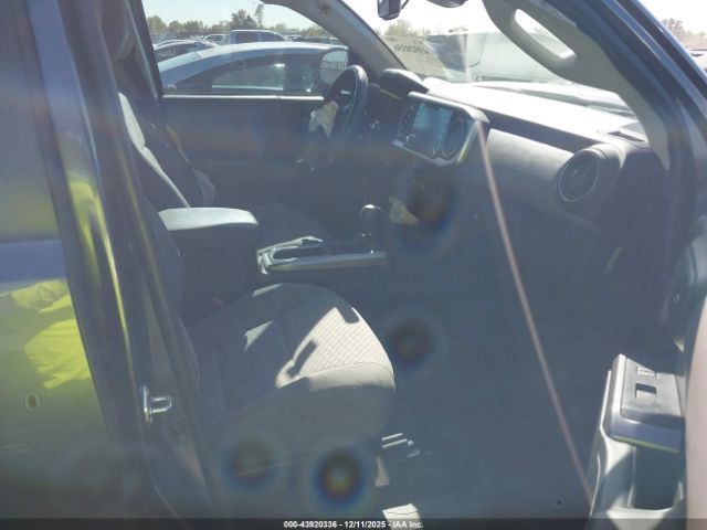 Toyota Tacoma Sr5 V6 Image 12