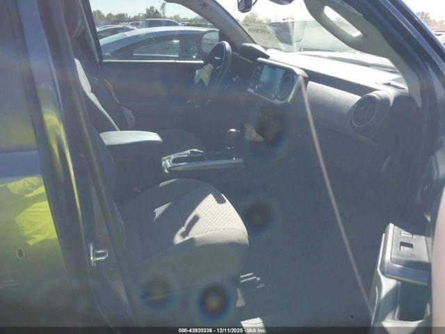 Toyota Tacoma Sr5 V6 Image 12