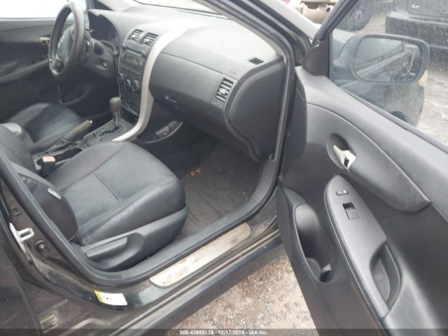 Toyota Corolla S Image 6