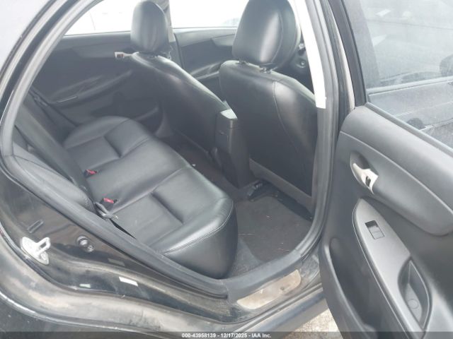 Toyota Corolla S Image 5