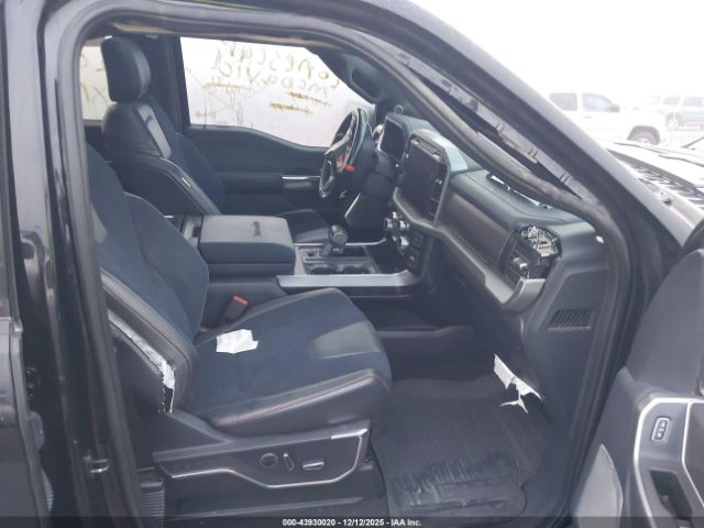 Ford F-150 Raptor Image 4