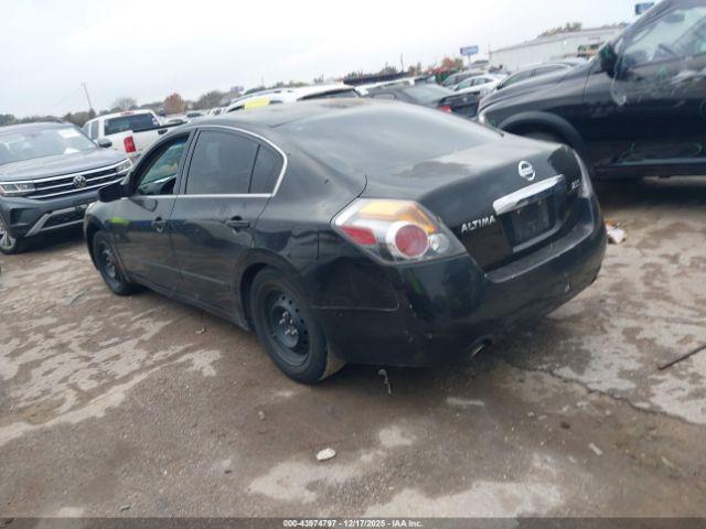 Nissan Altima 2.5 S Image 2