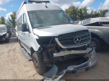  Salvage Mercedes-Benz Sprinter 2500