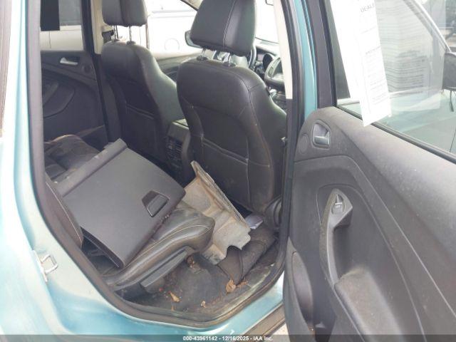 Ford Escape Titanium Image 12