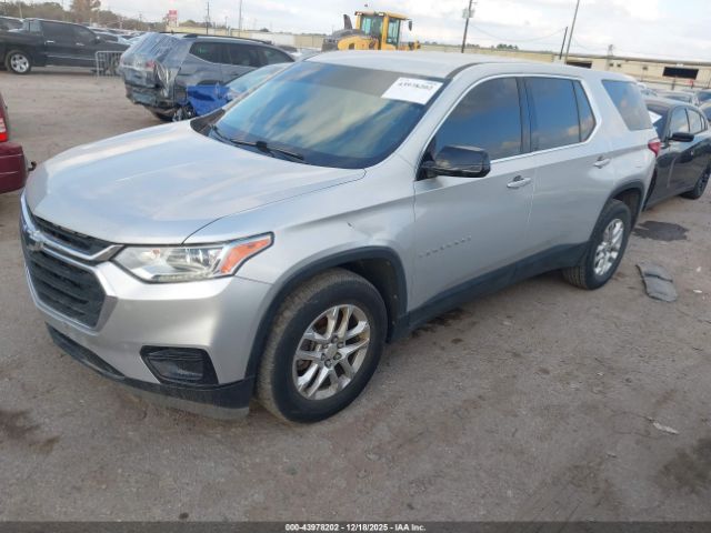 Chevrolet Traverse Ls Image 4