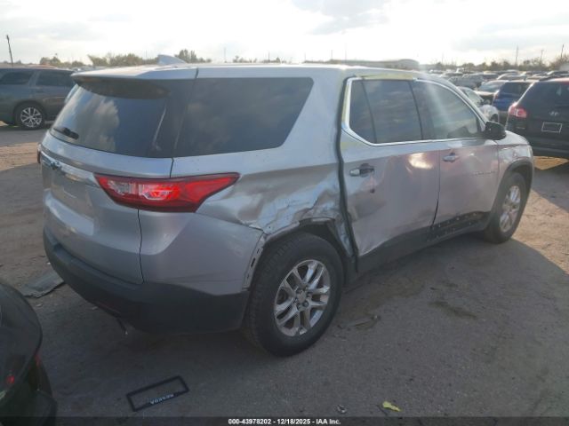 Chevrolet Traverse Ls Image 5